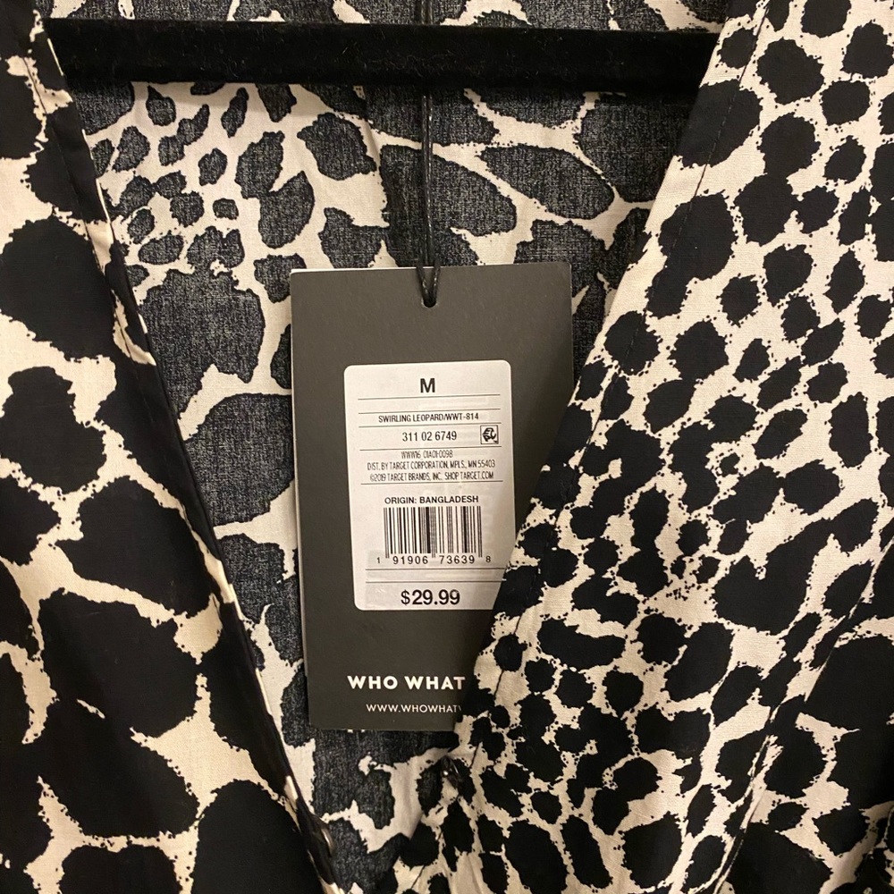 NWT Who What Wear Leopard Print Wrap Top - Picture 5 of 6